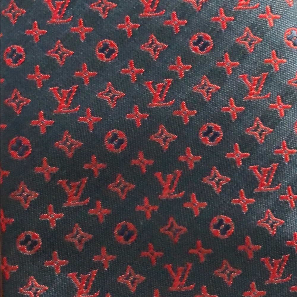 Louis Vuitton 100% Silk Red